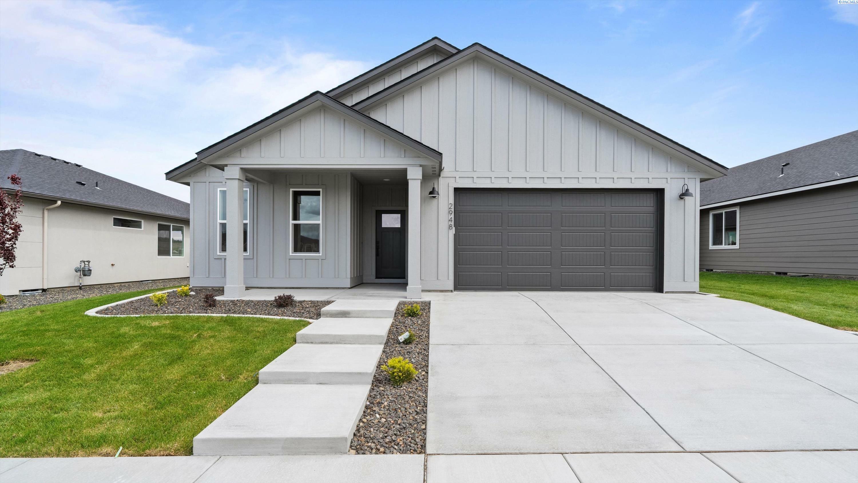 Property Photo: 2948 Tarragon Avenue WA 99352
