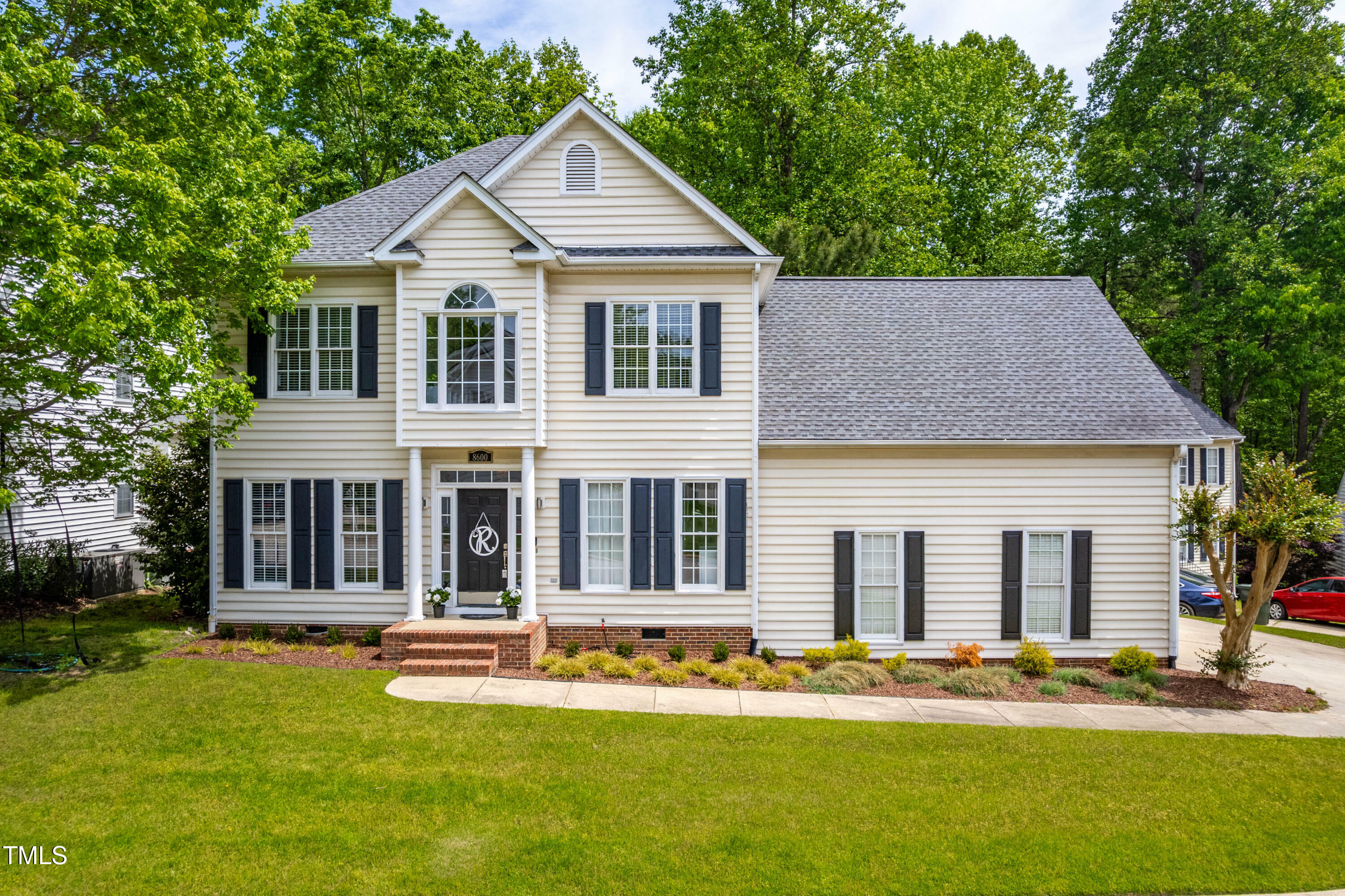 Property Photo: 8600 Clivedon Drive NC 27615