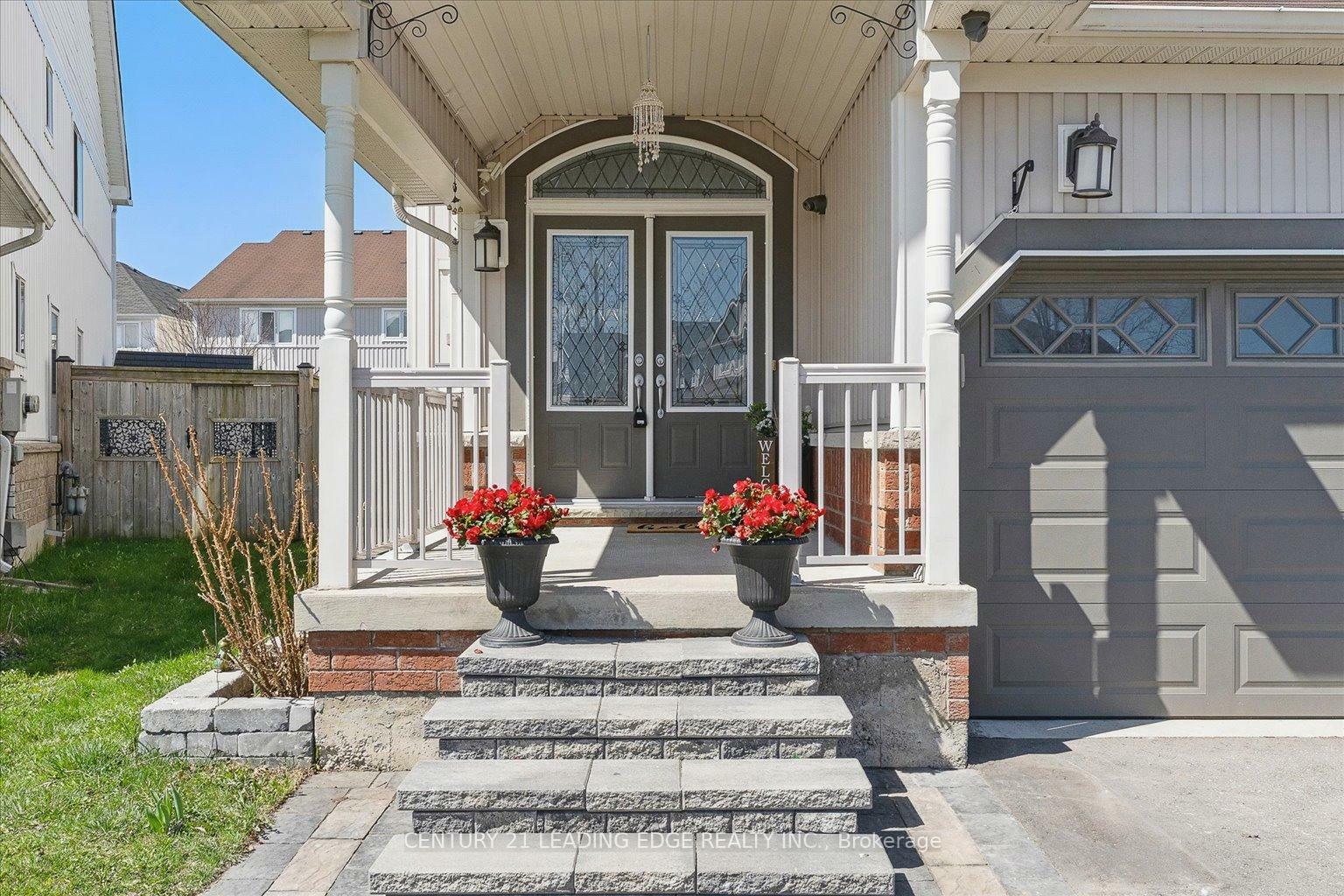 Photo de la propriété: 1319 Gyatt Crescent ON L1K 0M4