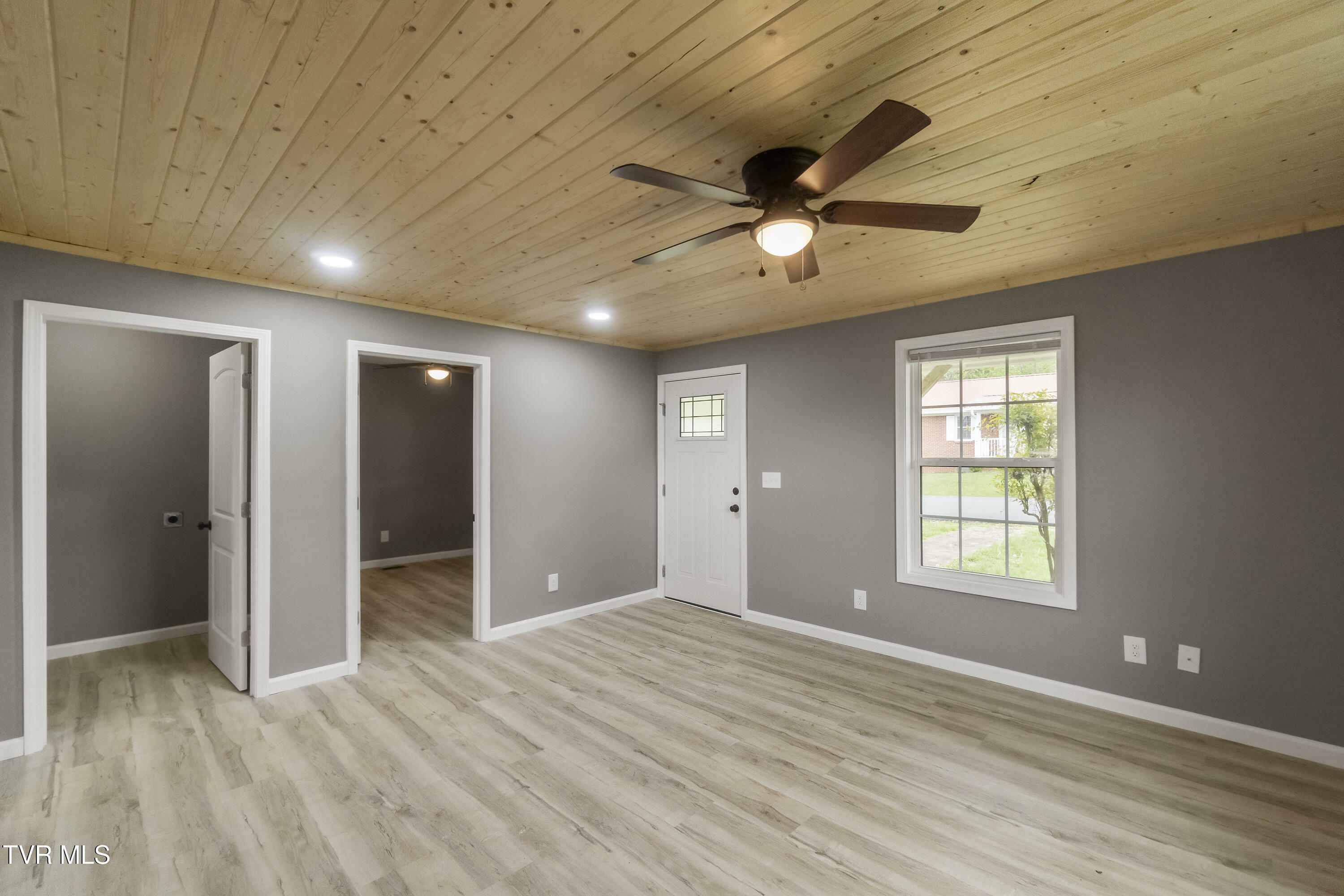 Property Photo: 322 Cypress Street TN 37745