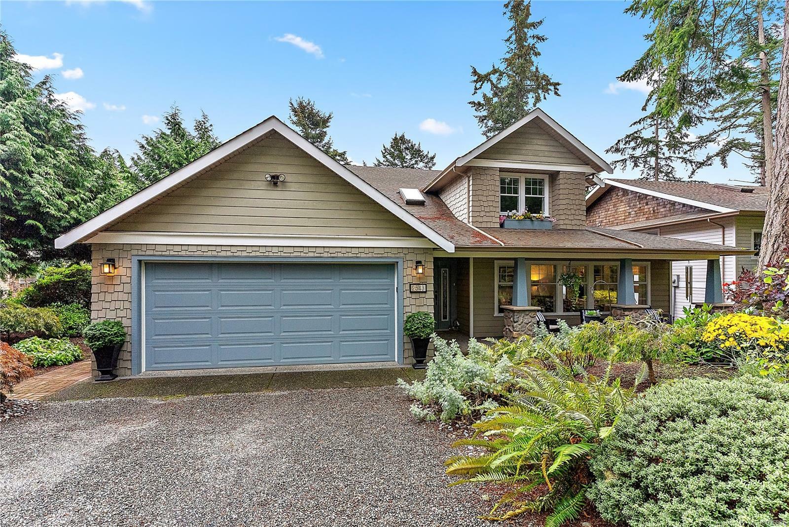 Property Photo: 2543 Beaufort Rd BC V8L 2K2