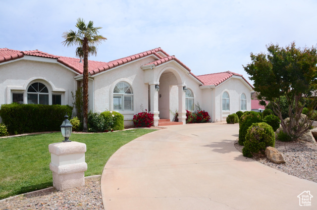 Property Photo: 1087 E Fort Pierce Dr UT 84790