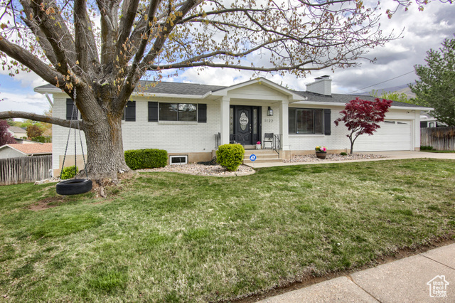 Property Photo: 1122 E Edgewood Dr UT 84403