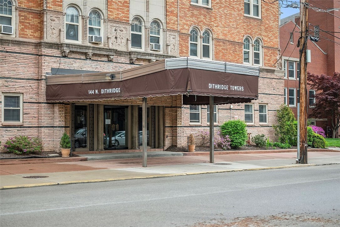 Property Photo: 144 N Dithridge St 210 PA 15213