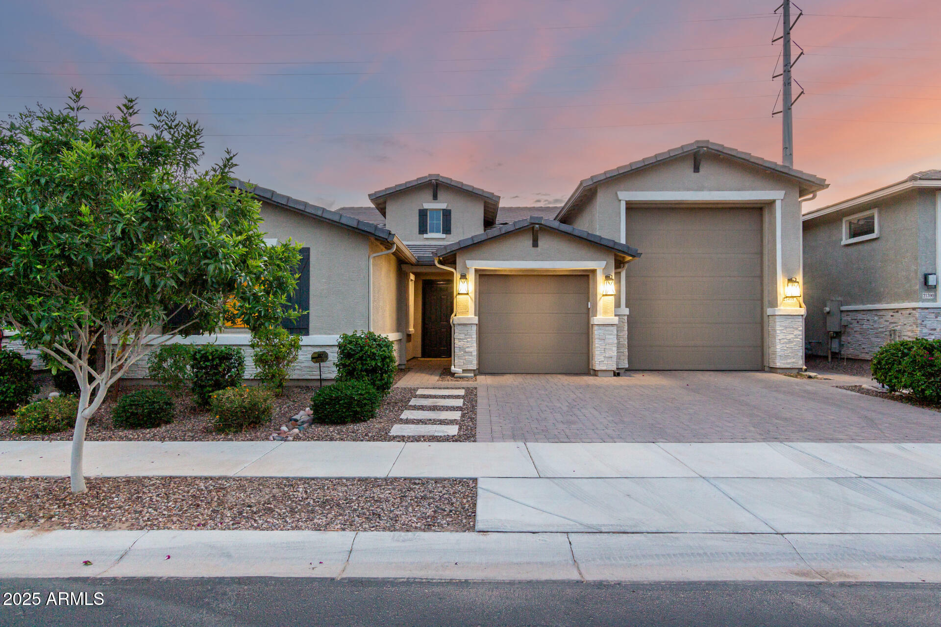 Property Photo: 21408 S 224th Place AZ 85142