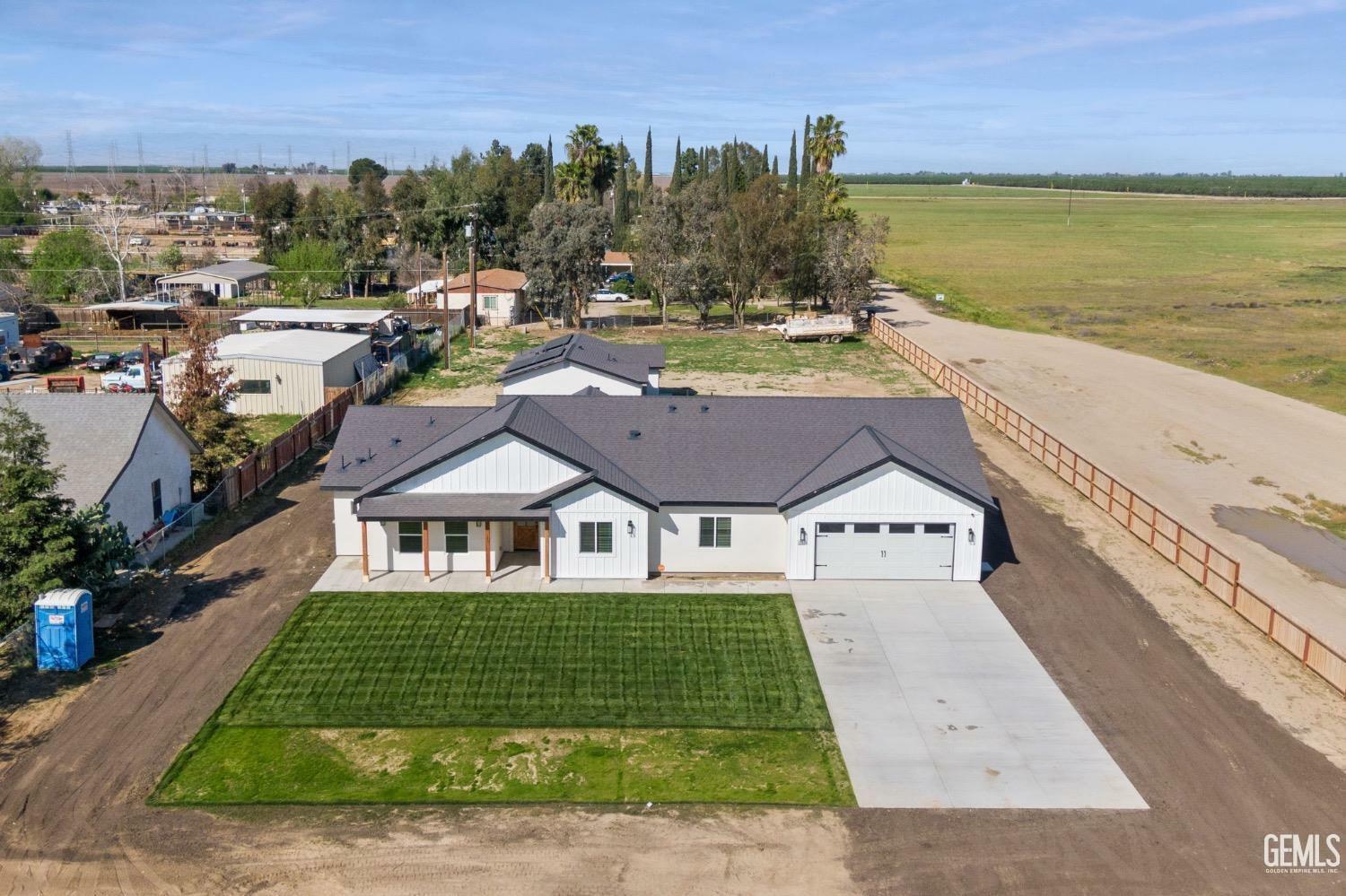 Property Photo:  22537 Meacham Road  CA 93314 