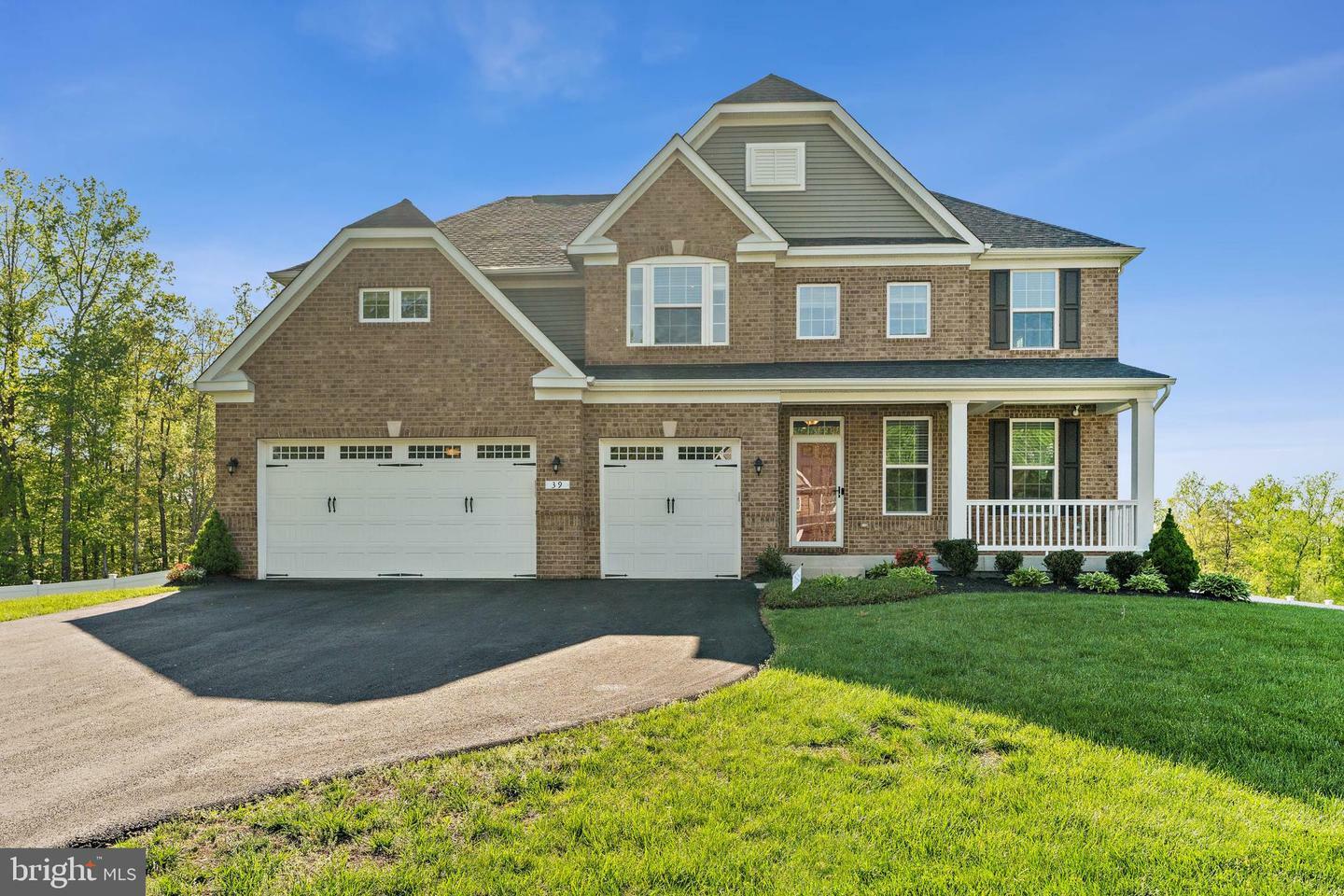 Property Photo: 39 Oak Road VA 22556