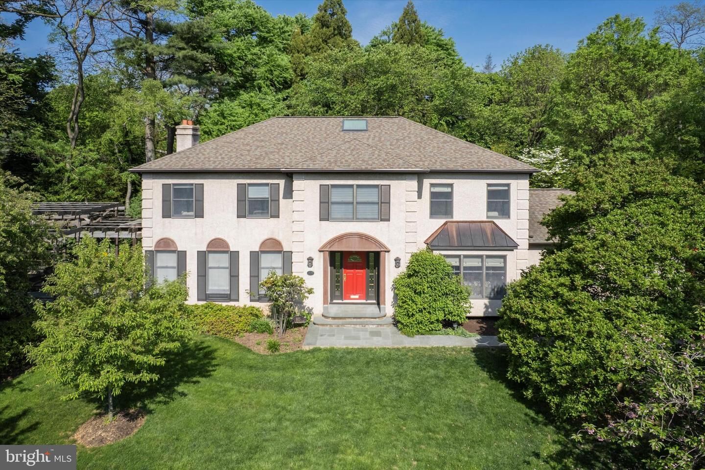 Property Photo:  805 E Gravers Lane  PA 19038