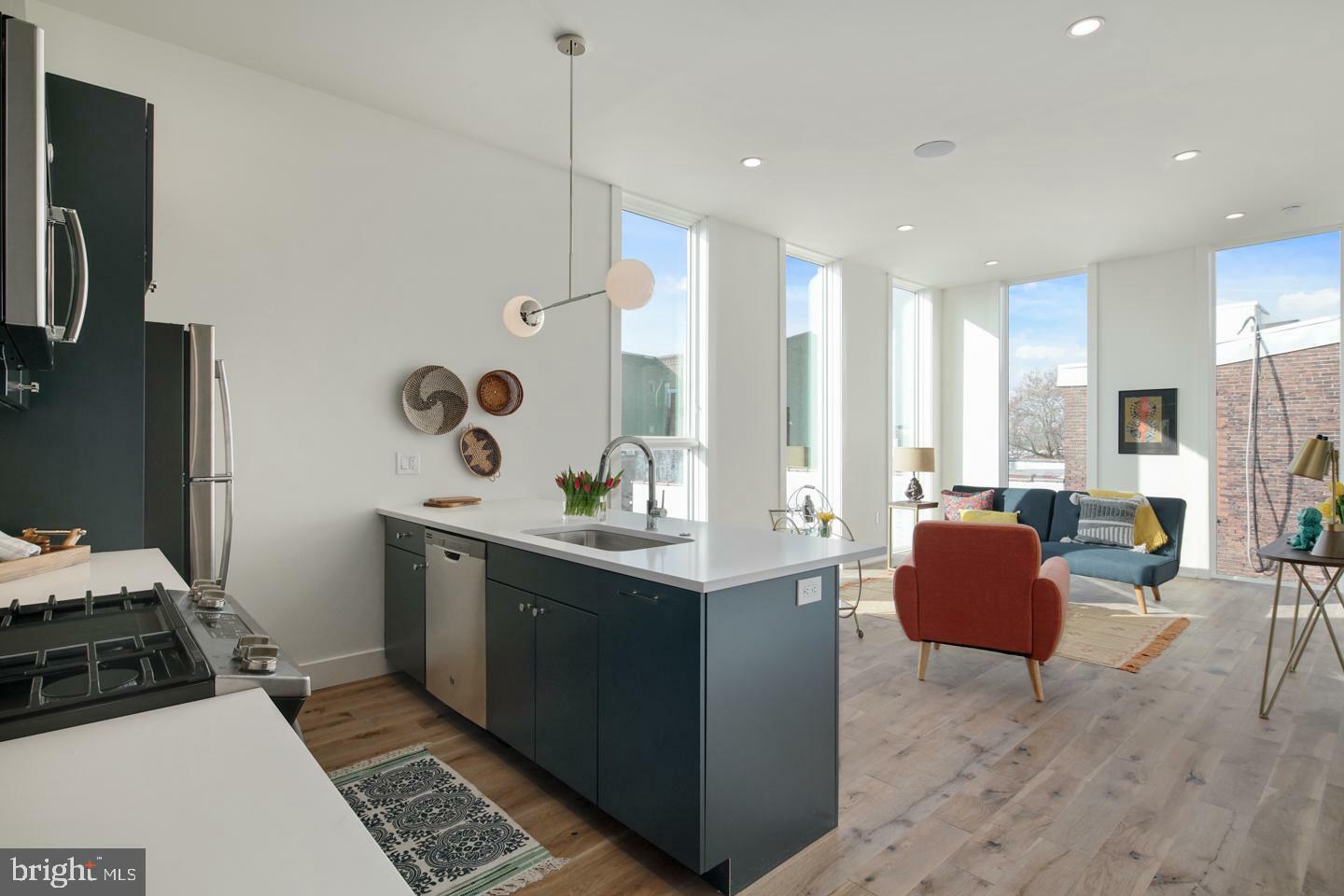 Property Photo: 1822 N Front Street 7 PA 19122