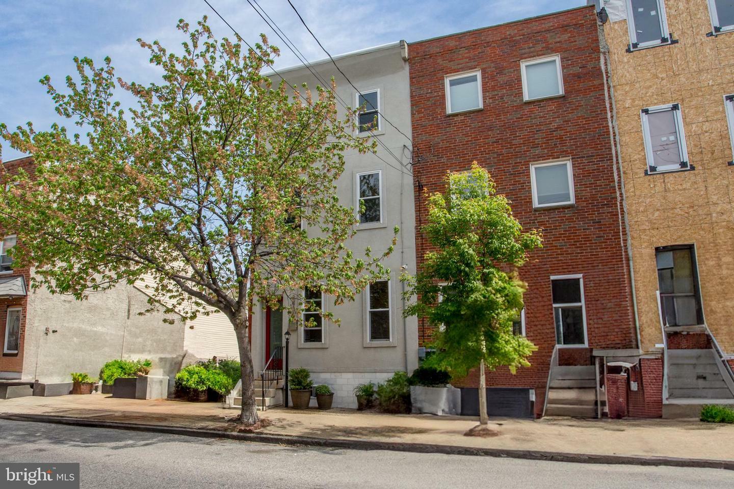 Property Photo: 2435 E Huntingdon Street PA 19125
