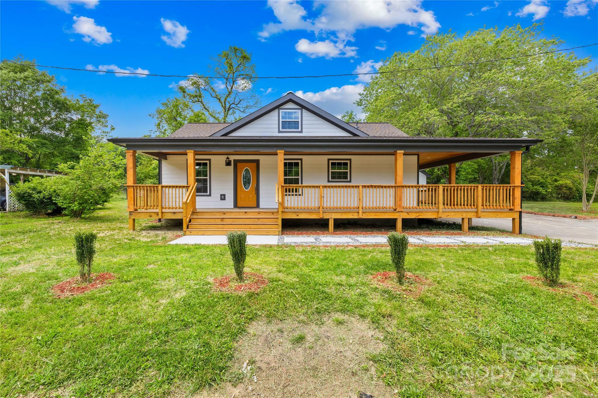 Property Photo: 662 Camp Ferry Road NC 28114
