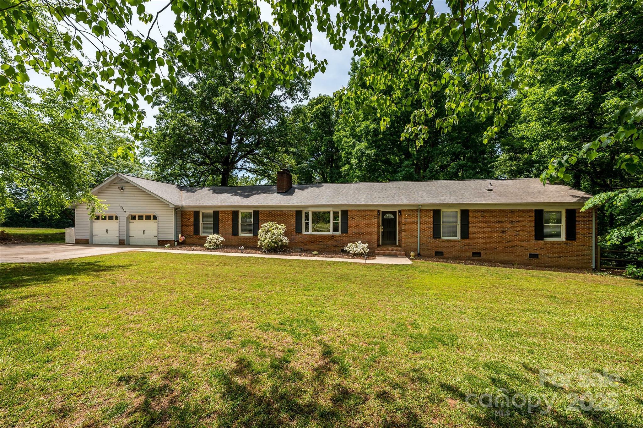 13030 Mayes Road  Huntersville NC 28078 photo