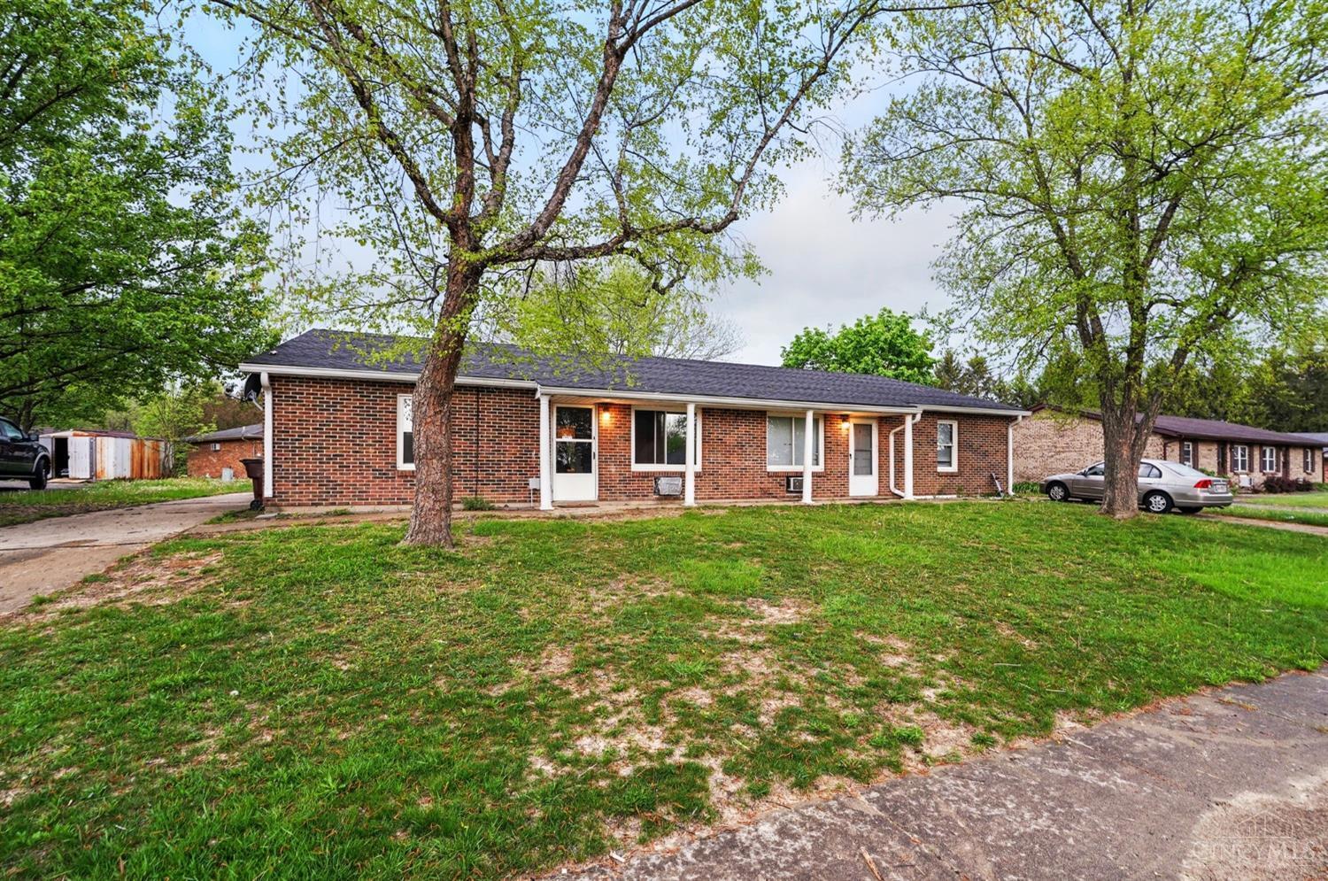 Property Photo:  1007 Carson Drive  OH 45036 