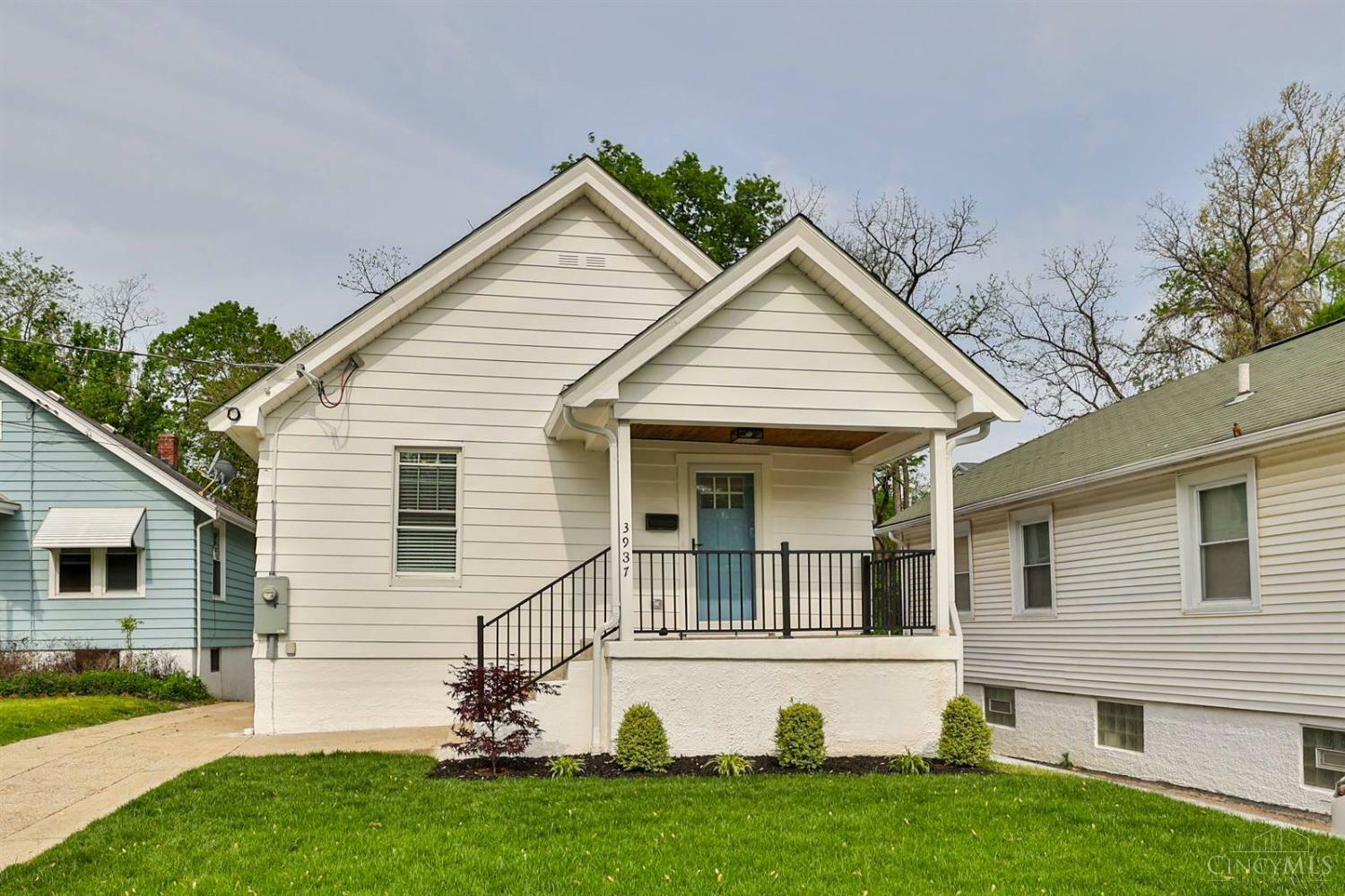 Property Photo: 3937 Paxton Avenue OH 45209