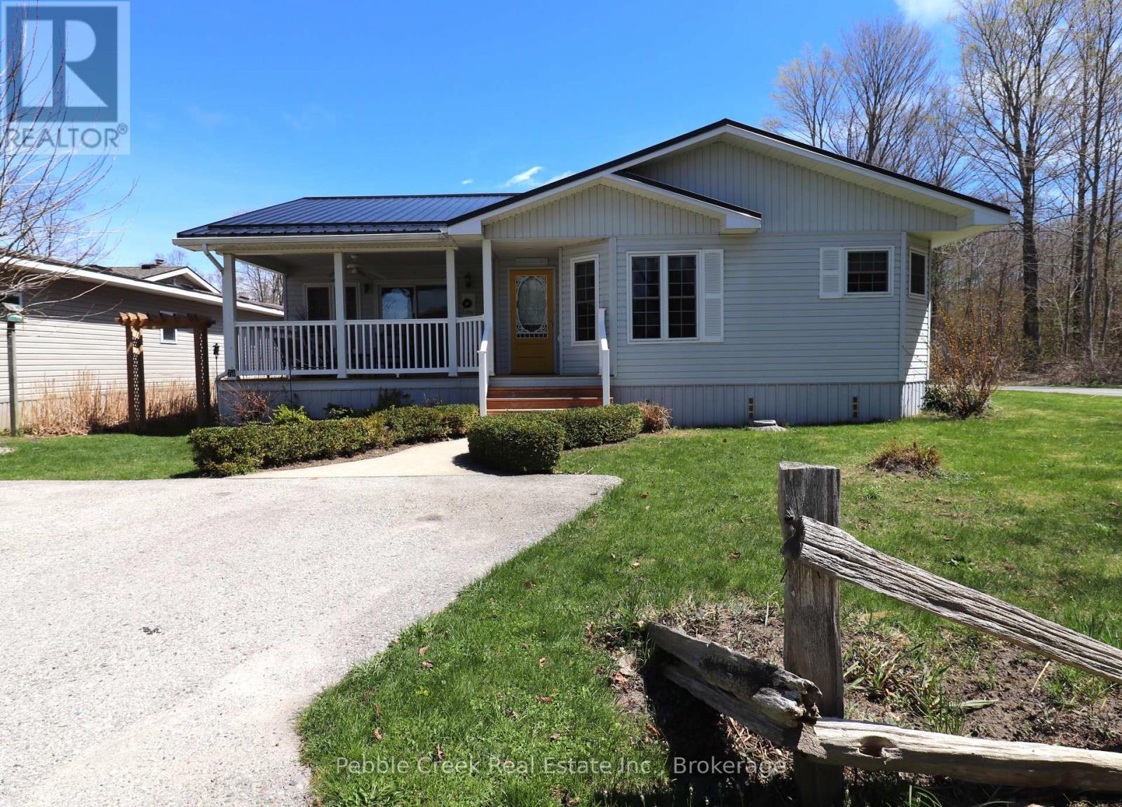 Property Photo: 74 Iroquois Lane ON N7A 3Y2