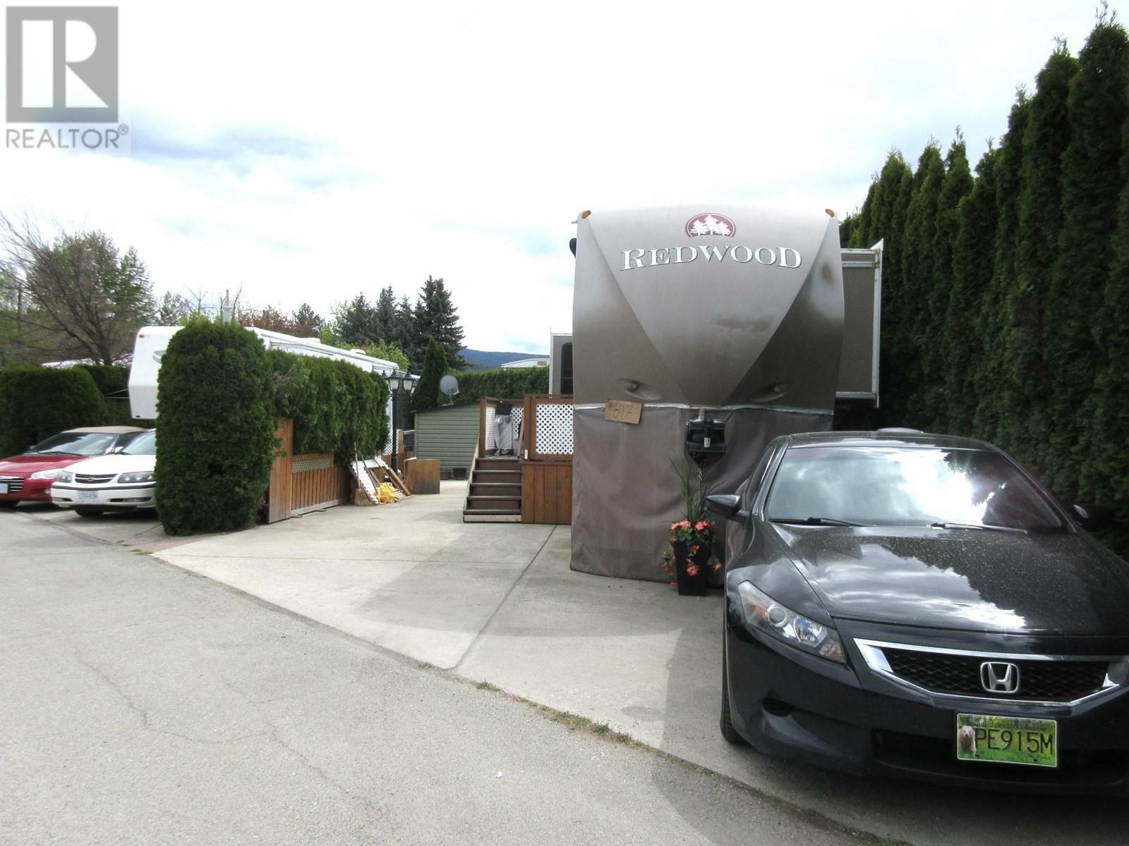 Property Photo: 415 Commonwealth Road 817 BC V4V 1P4