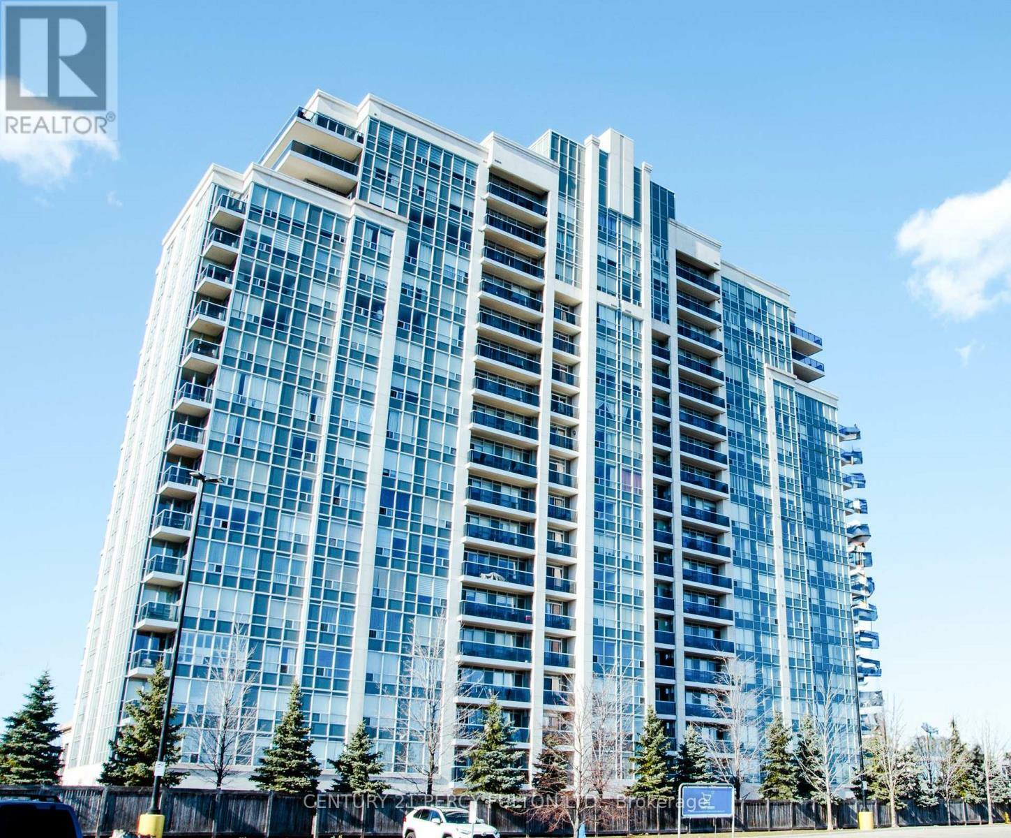 Property Photo: 15 North Park Road 707 ON L4J 0A1