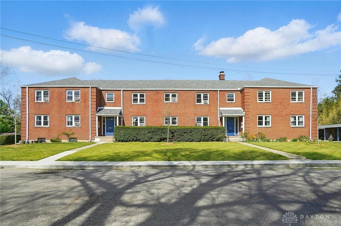 Property Photo:  218/220 S Winter Street  OH 45387 