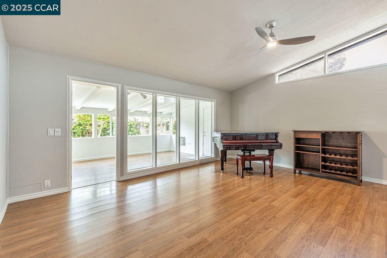 Property Photo: 2109 Roskelley Dr CA 94519