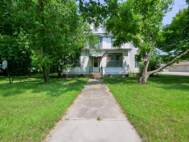 Property Photo:  1402 Broadway  MN 56296 
