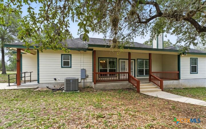 Property Photo: 163 Montesito Lane TX 78114