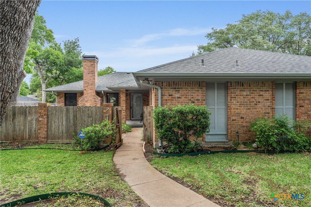 Property Photo: 2214 Stagecoach Trail TX 76502