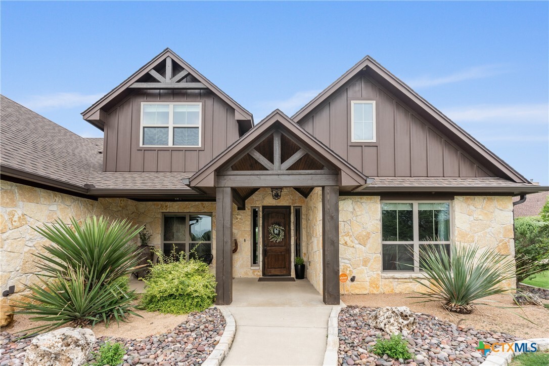 Property Photo: 413 Creekside Drive TX 76571