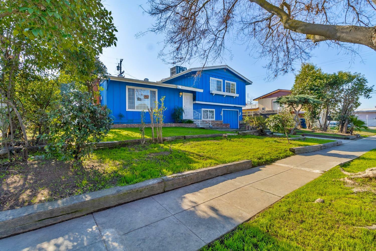 Property Photo: 1920 E Pico Avenue CA 93726