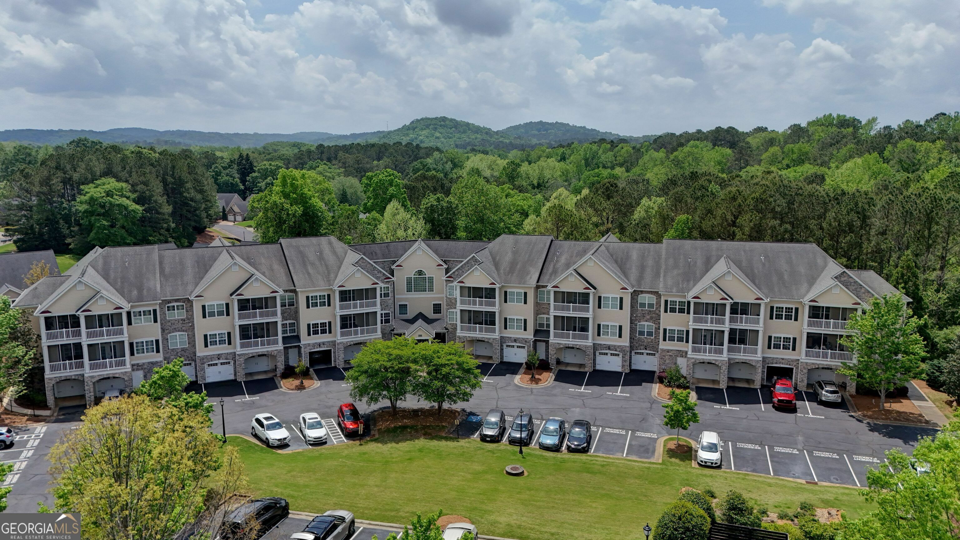 Property Photo: 3204 Village Boulevard SE GA 30161