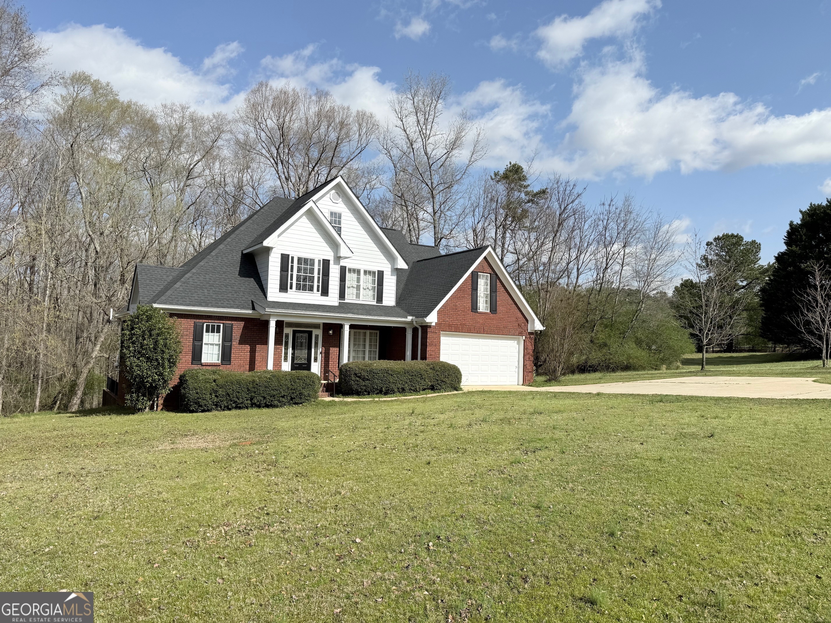 Property Photo: 395 Millstone Circle GA 30605