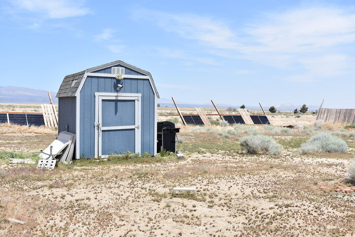 Property Photo:  Ave F4 And Vic 177th St West  CA 93536 