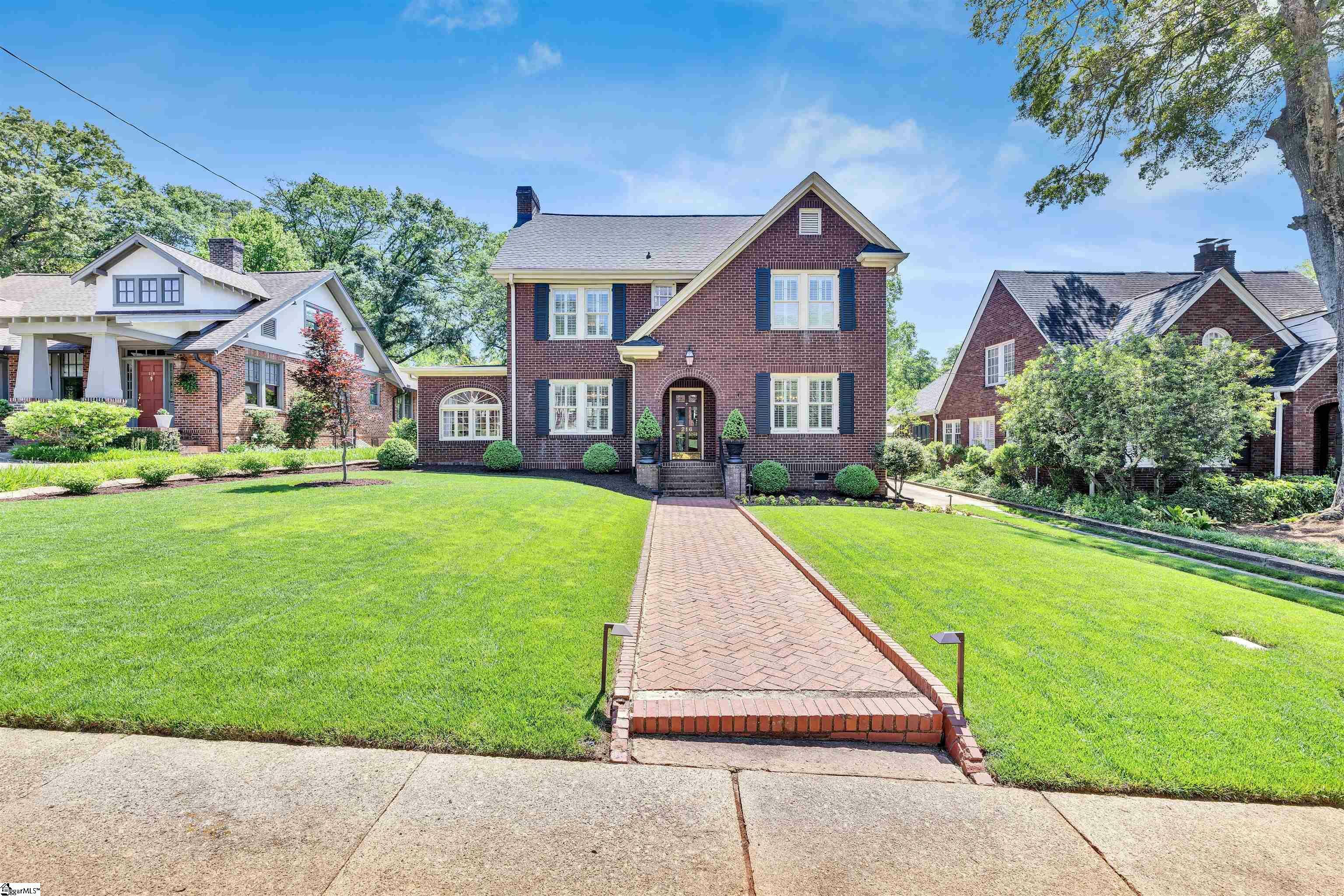 Property Photo: 216 Cleveland Street SC 29601