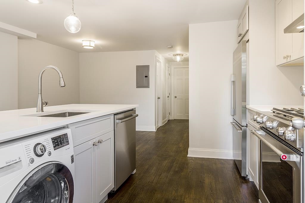 Property Photo: 209 8th St NJ 07302