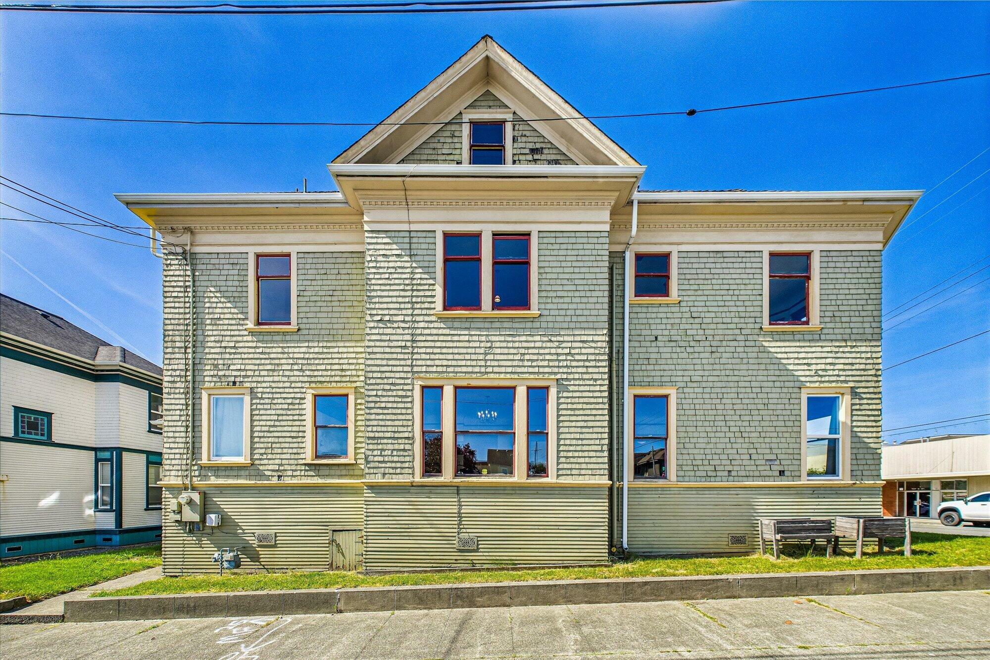 Property Photo: 740 E Street CA 95501