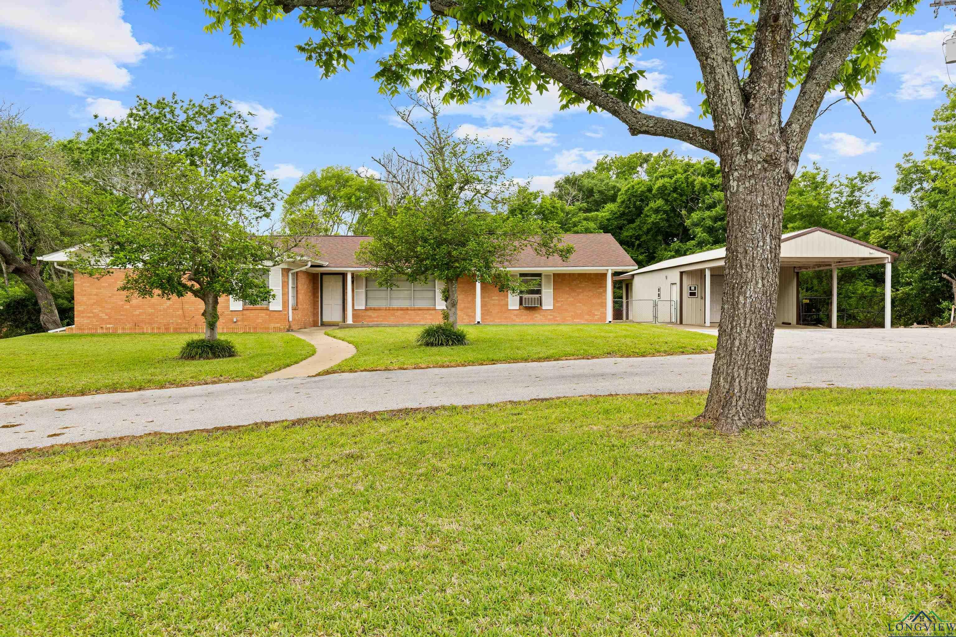 Property Photo: 10870 S Main St TX 75684-9999