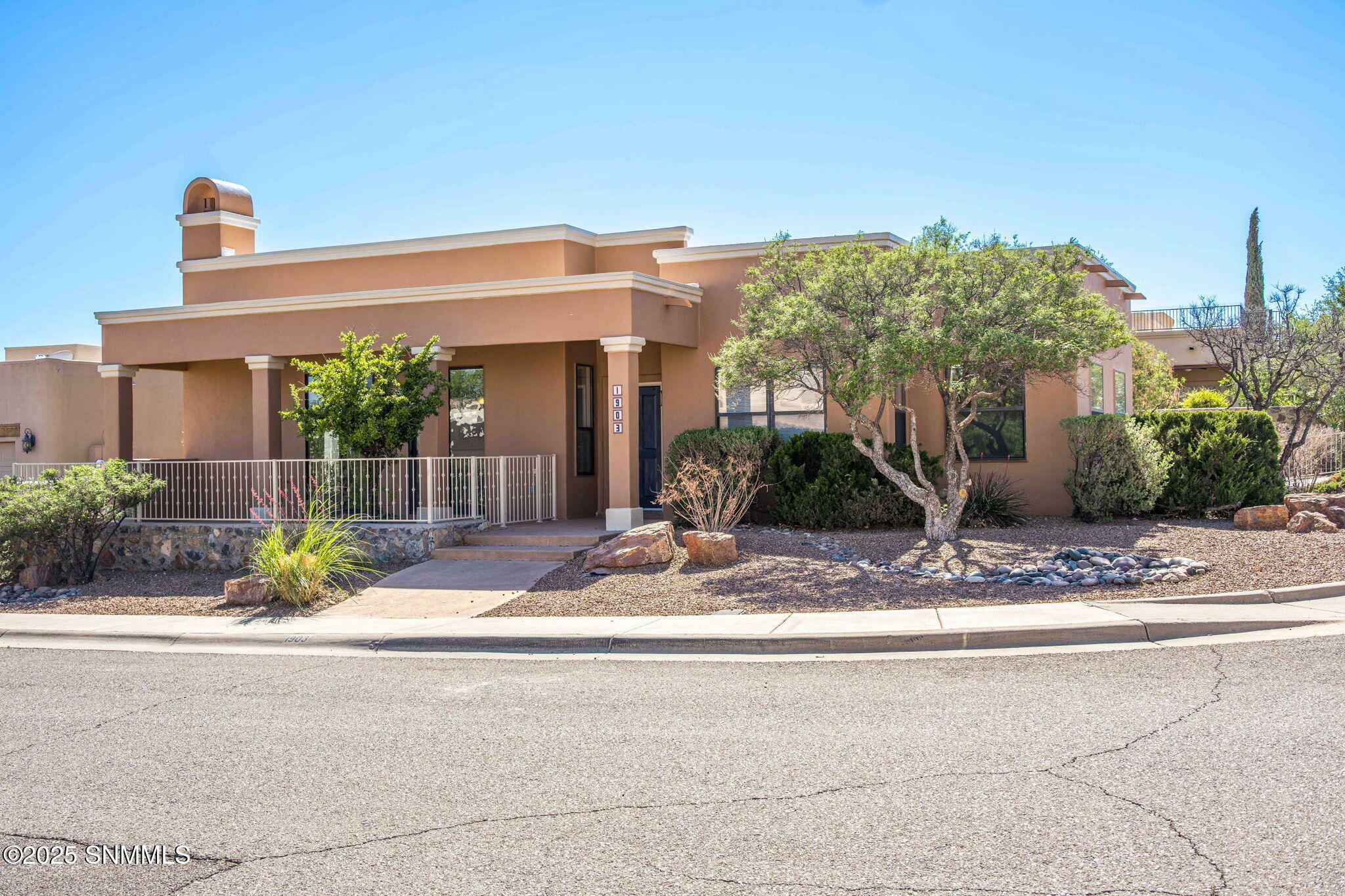 Property Photo:  1903 Coyote Ridge Drive  NM 88011 