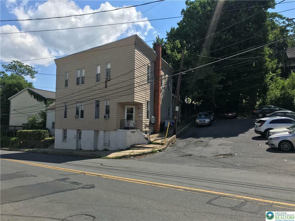 Property Photo: 809 Wyandotte Street 2 PA 18015
