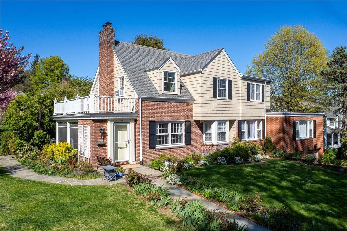 Property Photo: 35 Gordon Place NY 10583