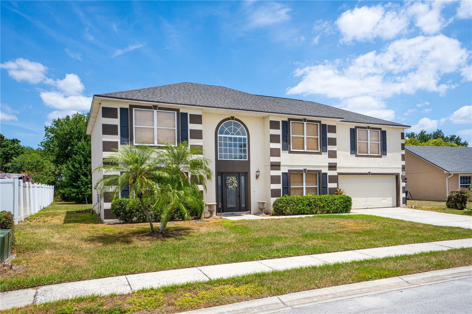Property Photo: 114 Shaddock Drive FL 33823