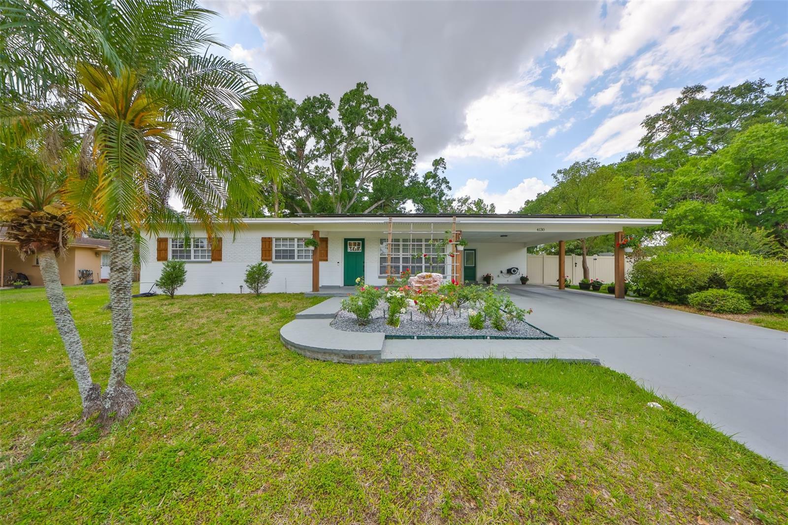 Property Photo: 4130 N Albany Avenue FL 33607