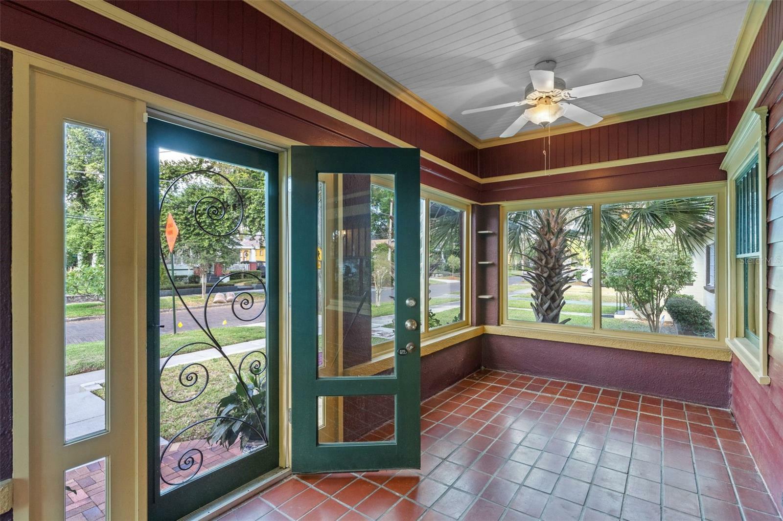 Property Photo: 806 E Amelia Street FL 32803
