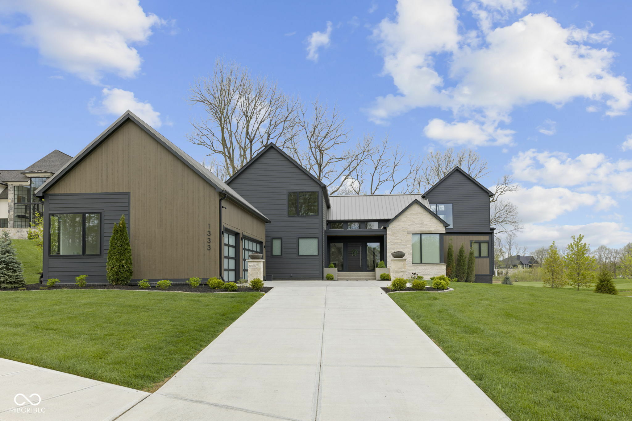 Property Photo:  1333 Chatham Rdg Court  IN 46074 