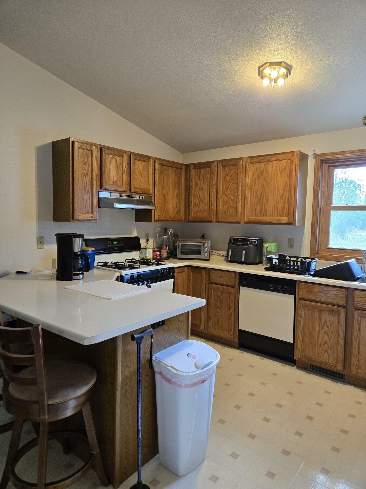 Property Photo: 1932 Pleasant St WI 54220