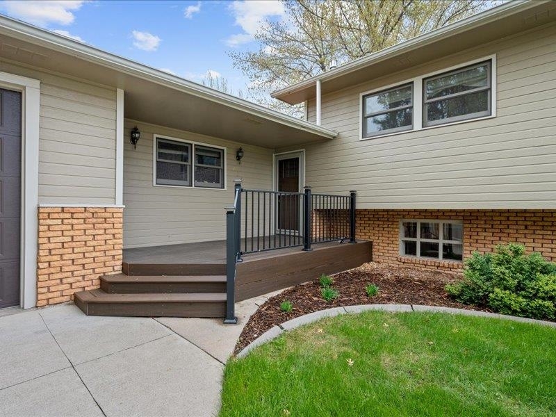 Property Photo: 826 N 8th Street SD 57783