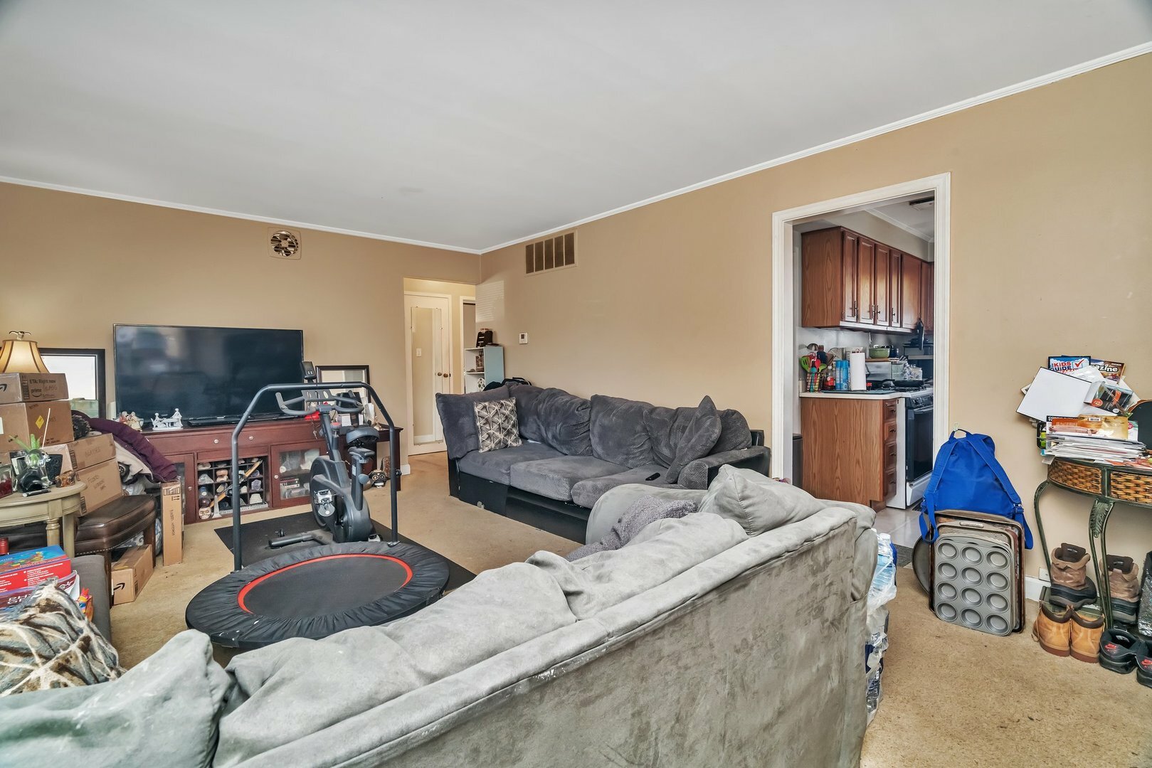 Property Photo: 437 Suwanee Street IL 60466