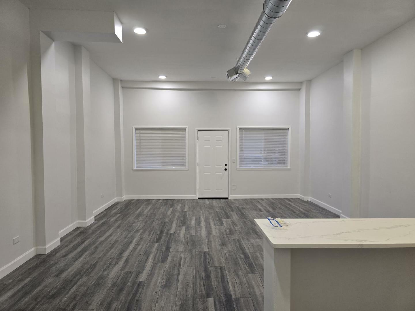 Property Photo: 6406 N Mozart Avenue 1 IL 60659