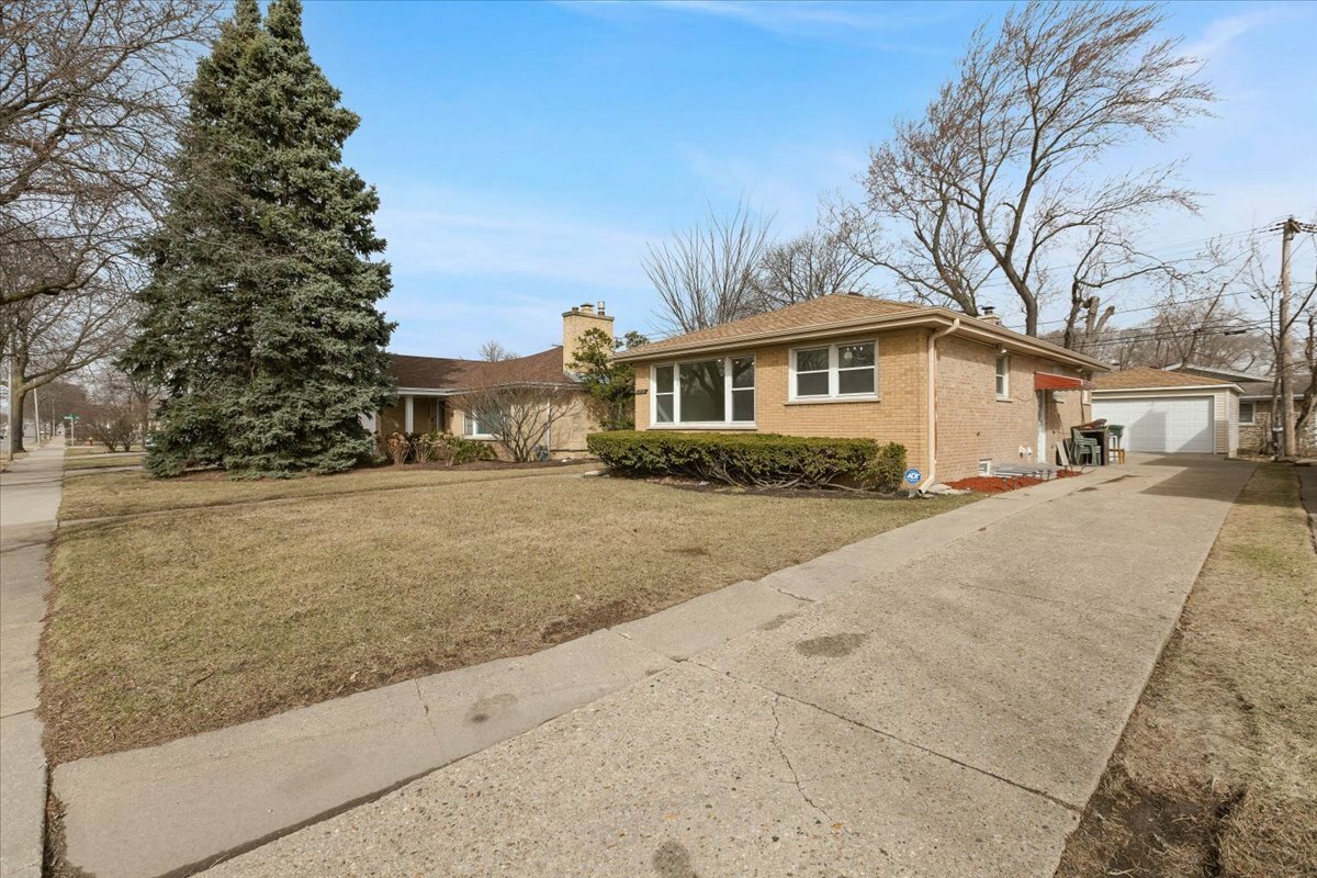 Property Photo: 4538 Dempster Street IL 60076
