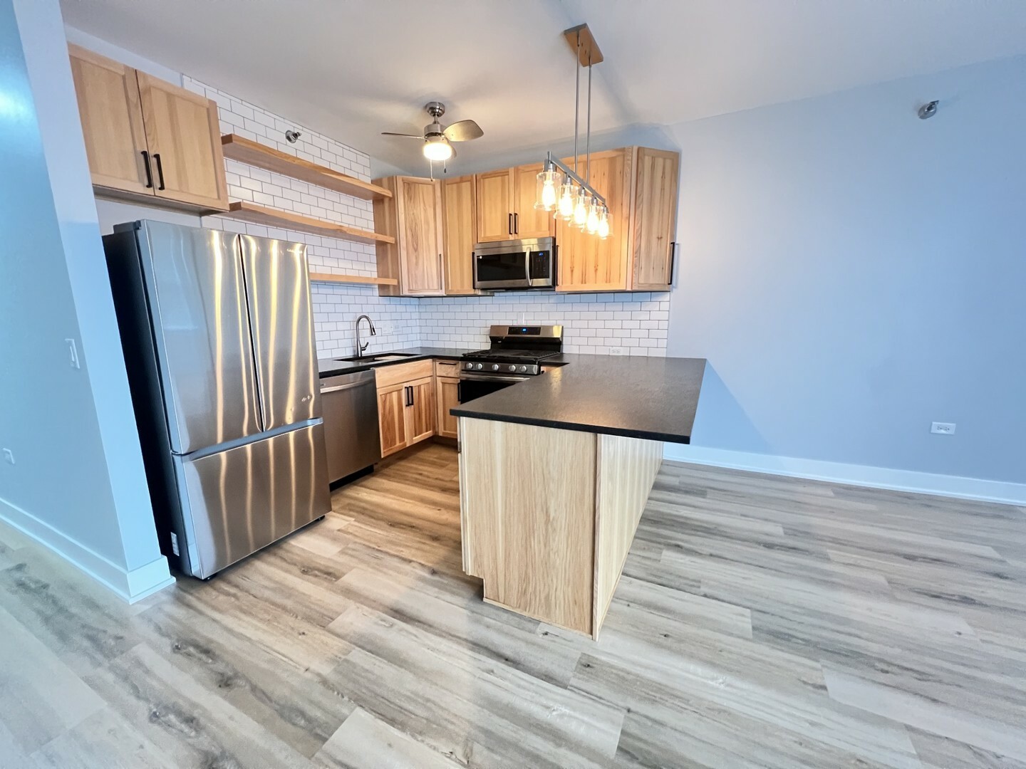 Property Photo: 1529 S State Street 16F IL 60605