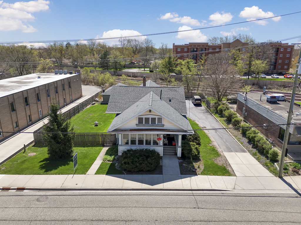 Property Photo: 111 E Palatine Road IL 60067