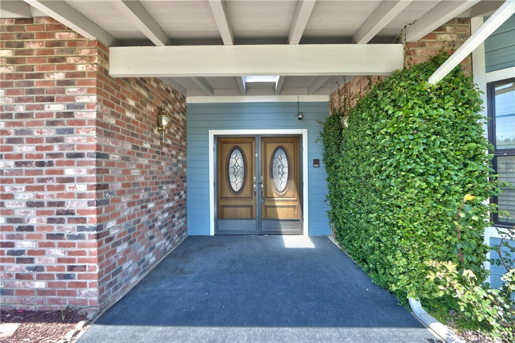 Property Photo: 3456 Los Sicomoros Lane CA 92028
